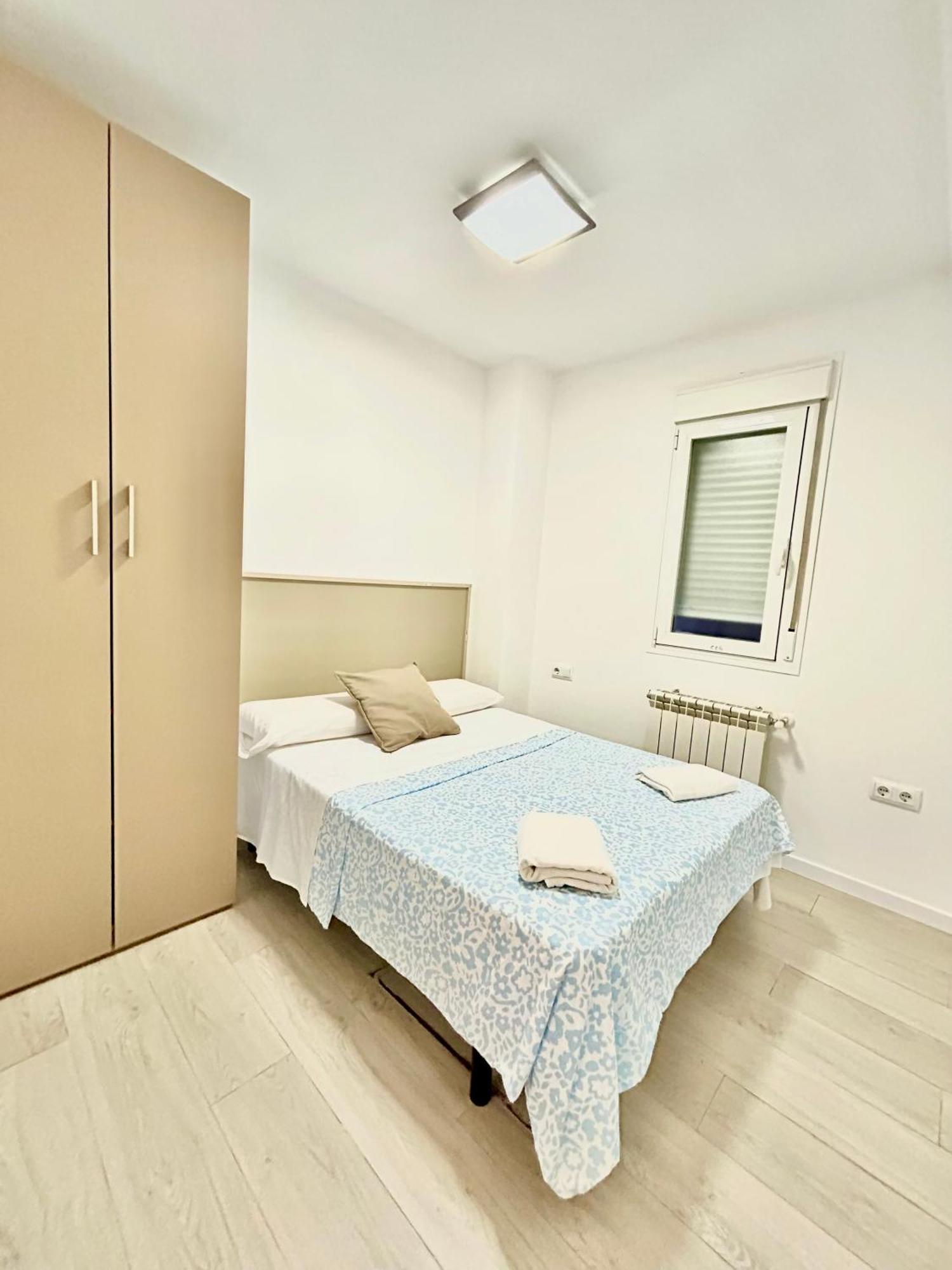 Hospedaje La Paz Madrid Bagian luar foto