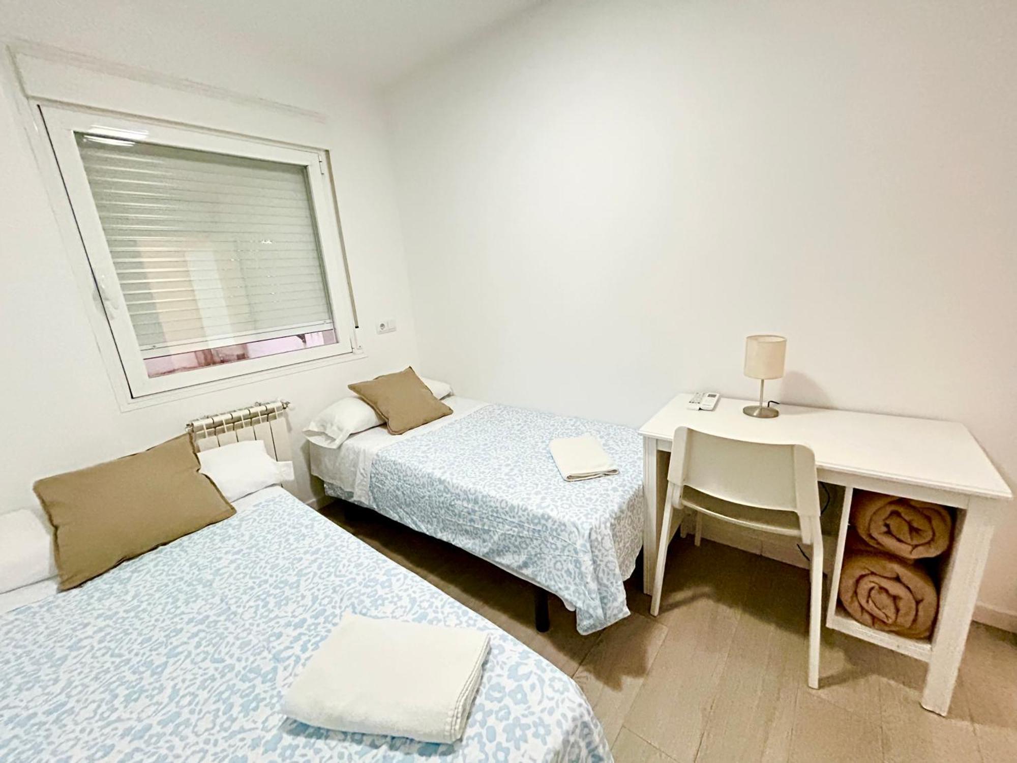 Hospedaje La Paz Madrid Bagian luar foto
